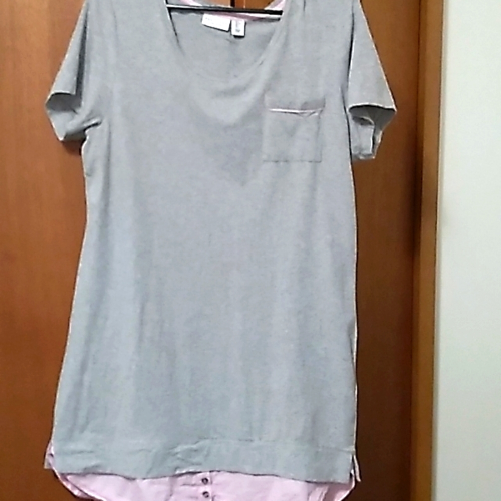 Max Studio Women's nightgown shirt, Large. Lt Grey with pink and white pinstripe